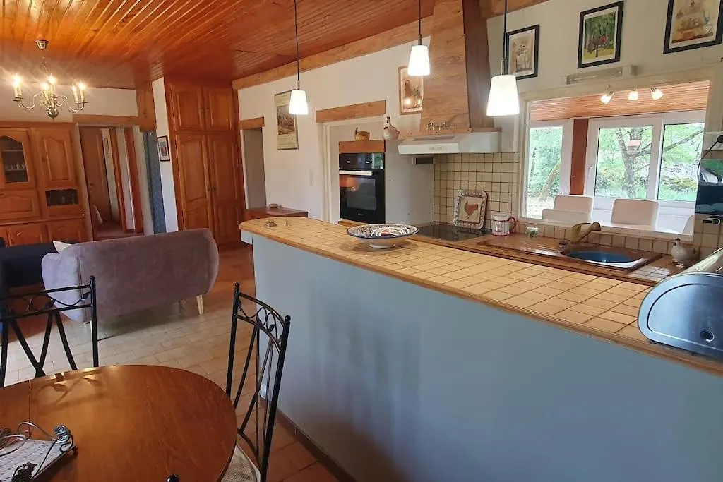 Maison Sur Un Terrain Boise Proche De Rocamadour. Montvalent Tatil Evi